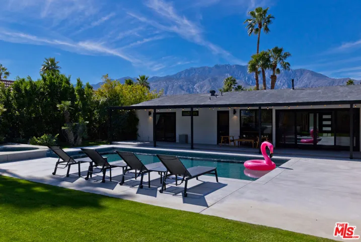 2660 N Farrell Drive, Palm Springs, California 92262