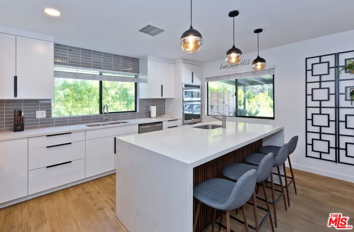 2660 N Farrell Drive, Palm Springs, California 92262