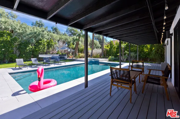 2660 N Farrell Drive, Palm Springs, California 92262