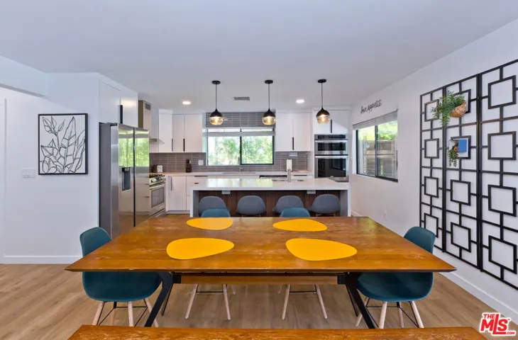 2660 N Farrell Drive, Palm Springs, California 92262