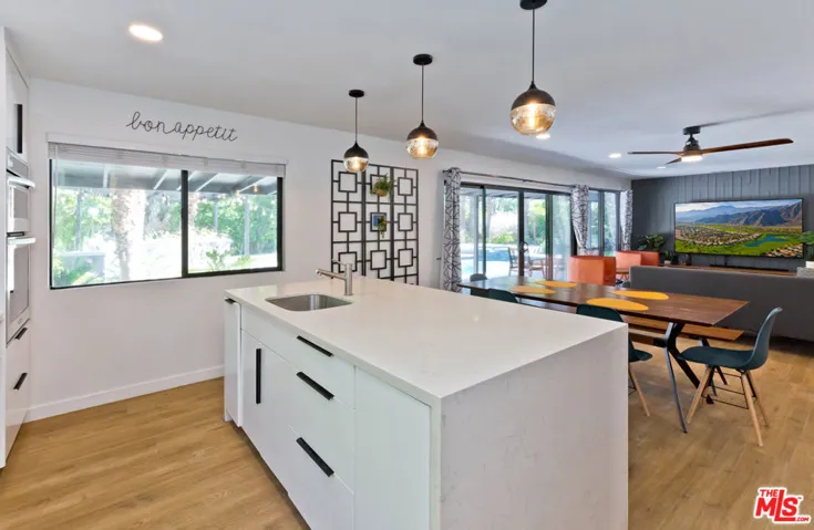 2660 N Farrell Drive, Palm Springs, California 92262