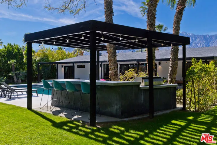 2660 N Farrell Drive, Palm Springs, California 92262