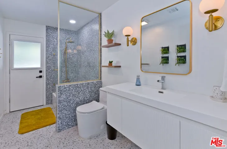 2660 N Farrell Drive, Palm Springs, California 92262