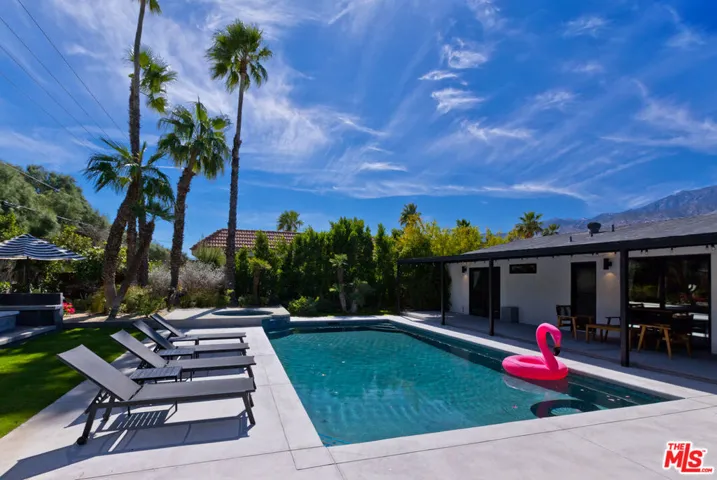 2660 N Farrell Drive, Palm Springs, California 92262