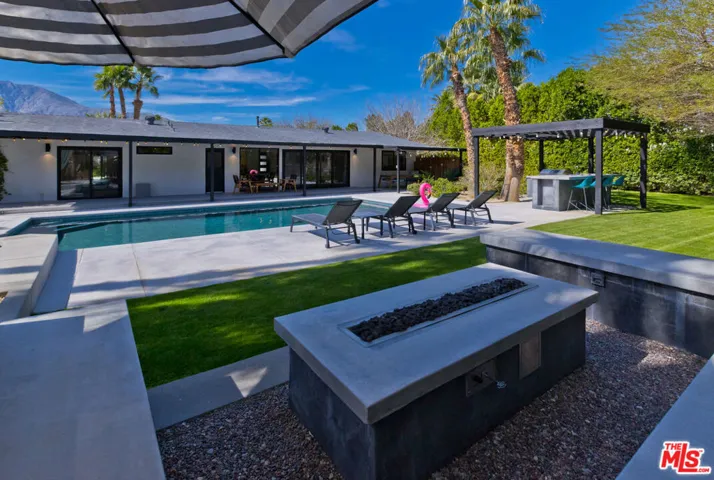 2660 N Farrell Drive, Palm Springs, California 92262