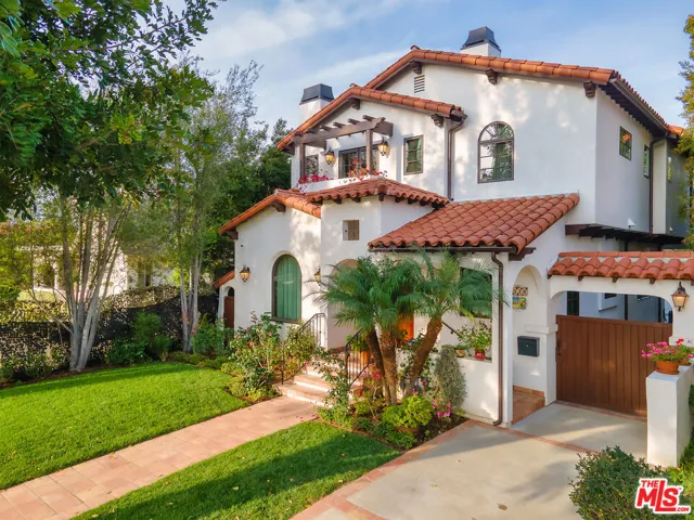 2026 Greenfield Avenue, Los Angeles, California 90025