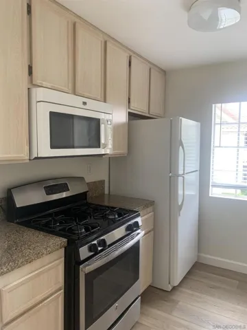 10656 Adermaqn 30, San Diego, California 92126
