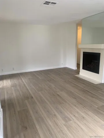10656 Adermaqn 30, San Diego, California 92126