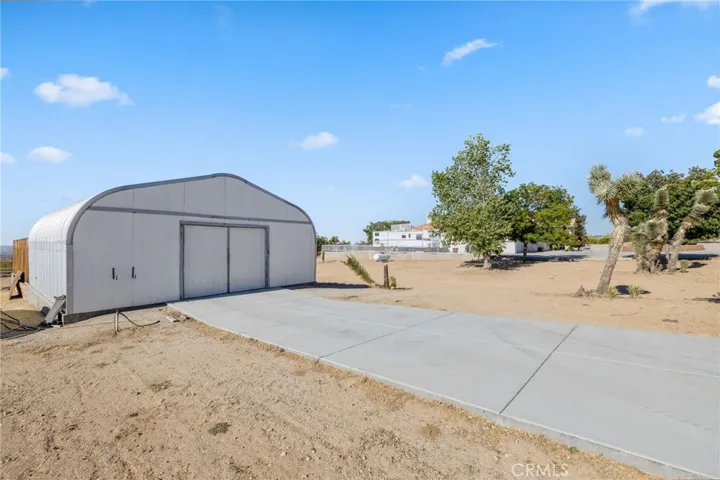 17173 Fort Tejon Road, Llano, California 93544