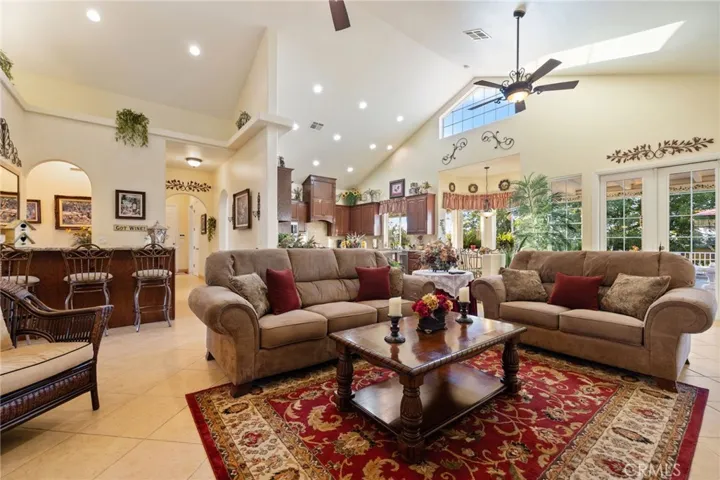 17173 Fort Tejon Road, Llano, California 93544