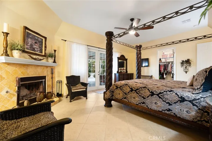 17173 Fort Tejon Road, Llano, California 93544