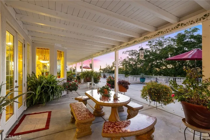 17173 Fort Tejon Road, Llano, California 93544