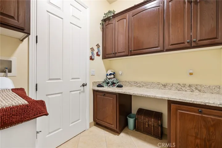 17173 Fort Tejon Road, Llano, California 93544