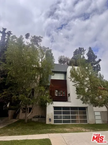 179 Beloit Avenue, Los Angeles, California 90049