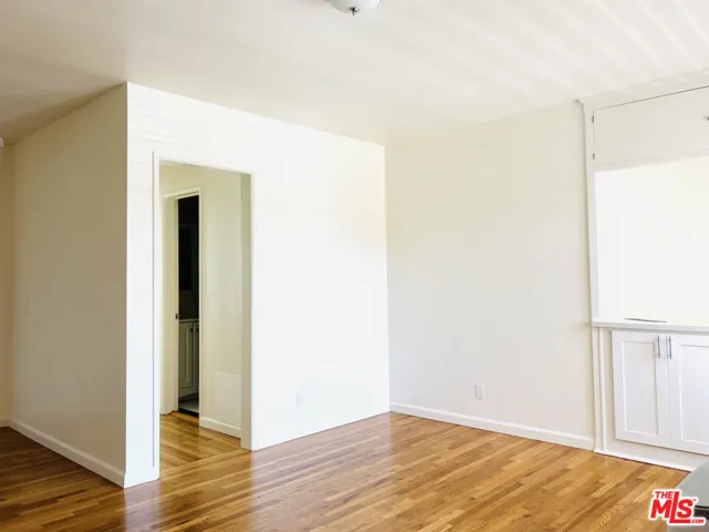 1860 N Alexandria Avenue 1884, Los Angeles, California 90027