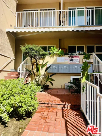 1860 N Alexandria Avenue 1884, Los Angeles, California 90027