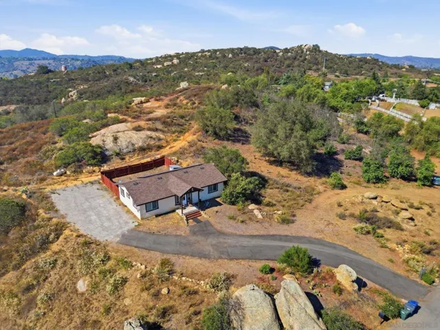 12657 Via La Mirada, Valley Center, California 92082