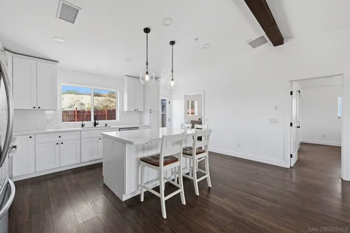 12657 Via La Mirada, Valley Center, California 92082