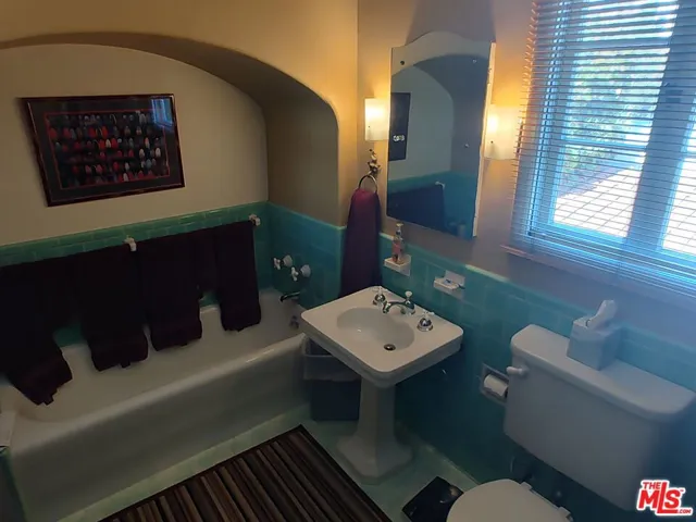 7961 Norton Avenue, West Hollywood, California 90046
