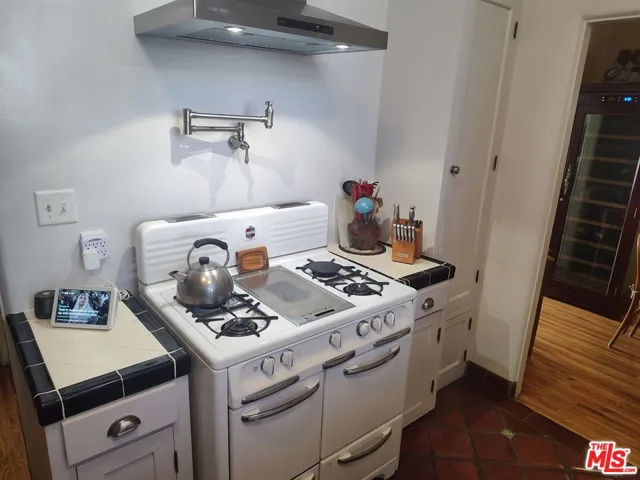 7961 Norton Avenue, West Hollywood, California 90046
