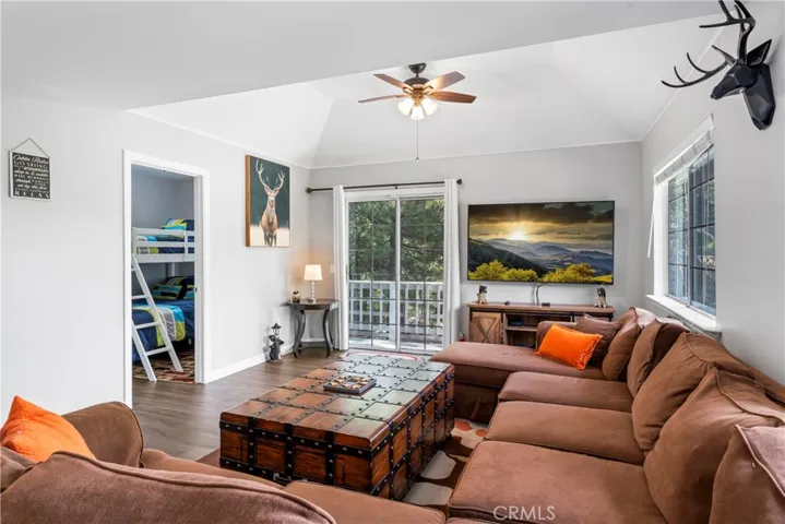 955 Teakwood Drive, Lake Arrowhead, California 92352