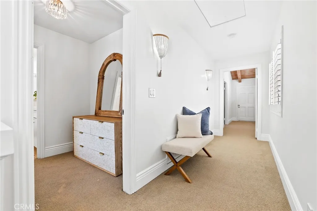 Hall to second primary suite
