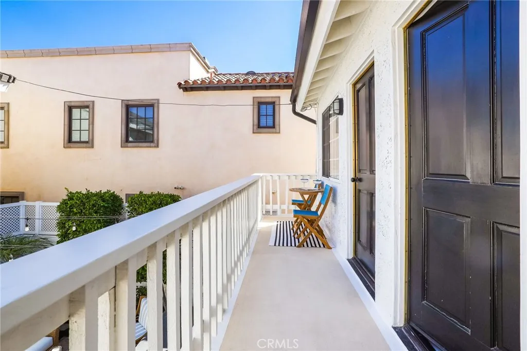 Balcony overlooking backyard from guest suite / bedroom #4
