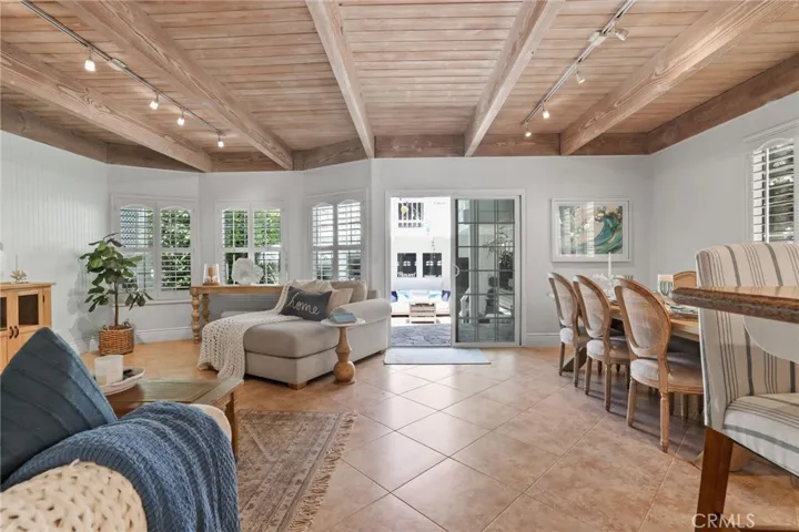 205 4th Street, Seal Beach, California 90740