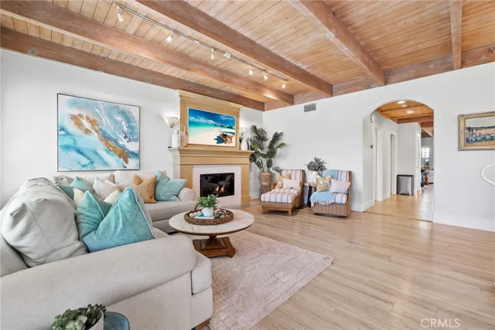 205 4th Street, Seal Beach, California 90740