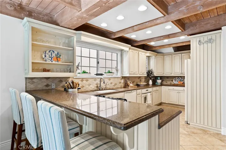 205 4th Street, Seal Beach, California 90740
