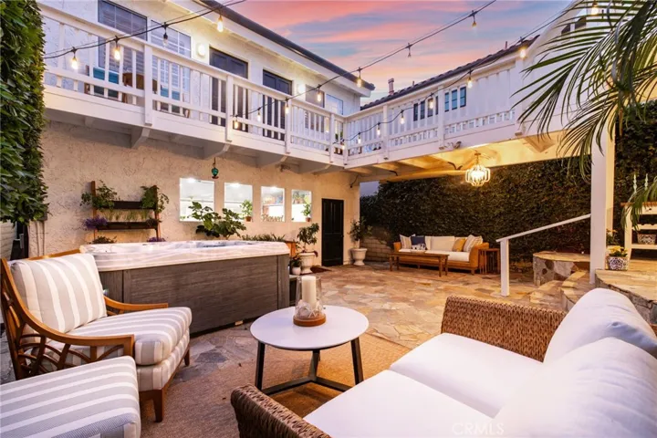 205 4th Street, Seal Beach, California 90740