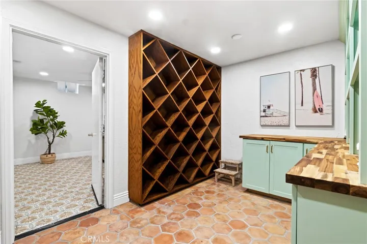 205 4th Street, Seal Beach, California 90740