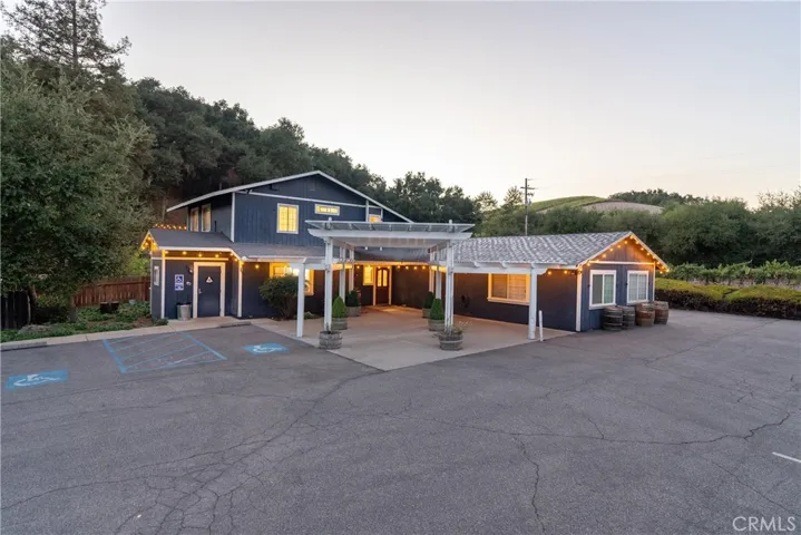 Approaching the Tasting Room.