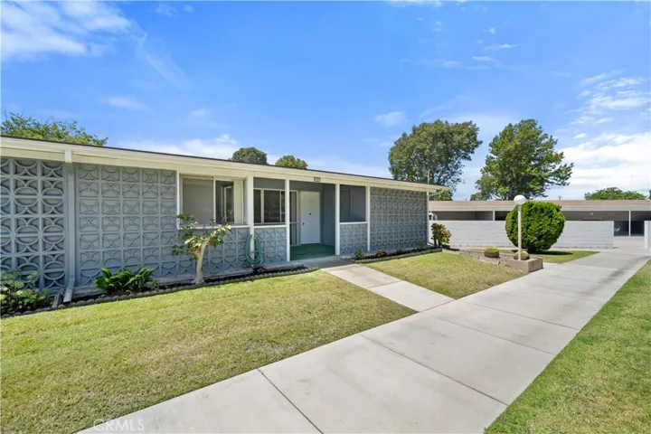 13671 Annandale Drive M1-10g, Seal Beach, California 90740