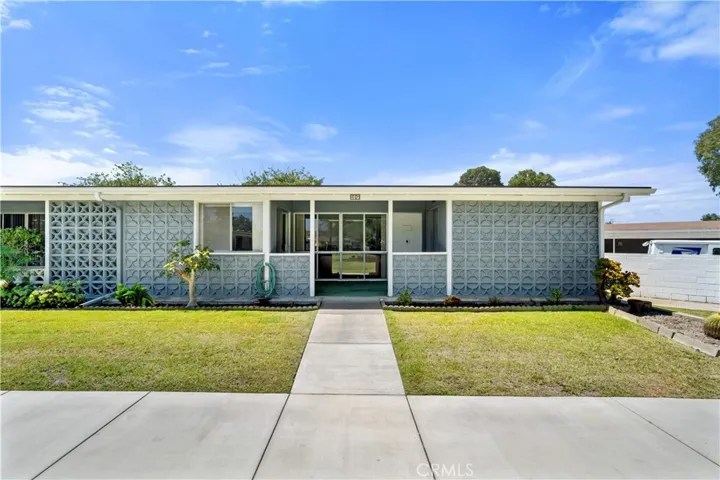 13671 Annandale Drive M1-10g, Seal Beach, California 90740