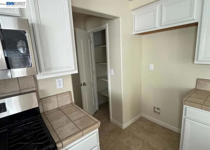 17359 Stone Celler Way, Lathrop, California 95330