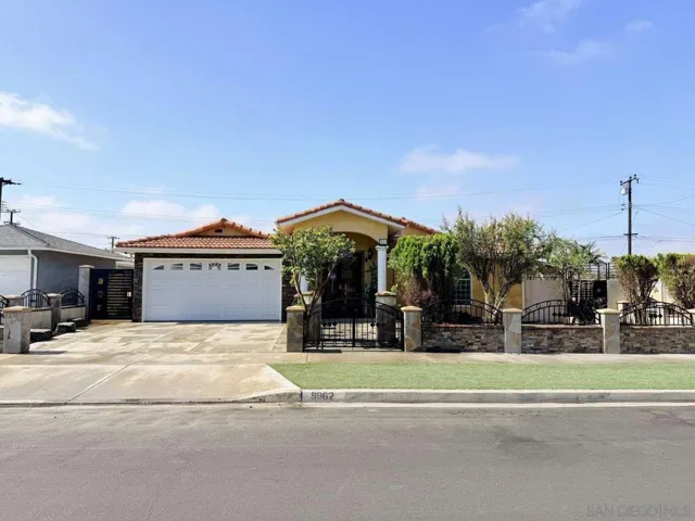 8962 Elvira, Westminster, California 92683