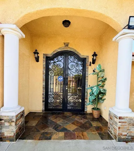 8962 Elvira, Westminster, California 92683