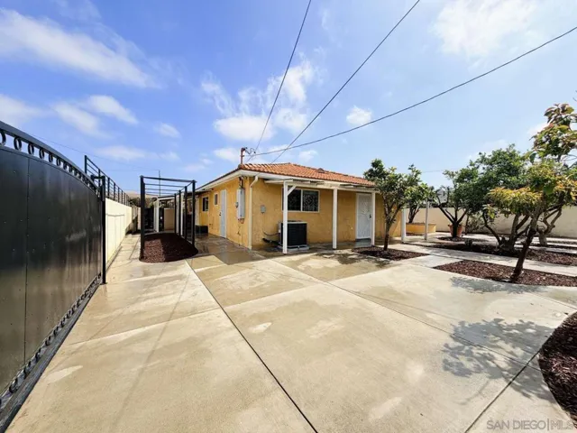 8962 Elvira, Westminster, California 92683