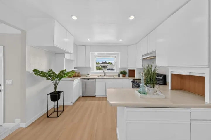 3478 Cabrillo Avenue, Santa Clara, California 95051