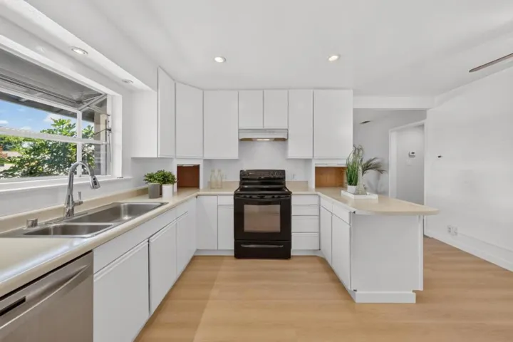 3478 Cabrillo Avenue, Santa Clara, California 95051