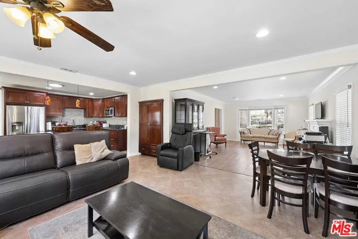 5254 Parkglen Avenue, Los Angeles, California 90043