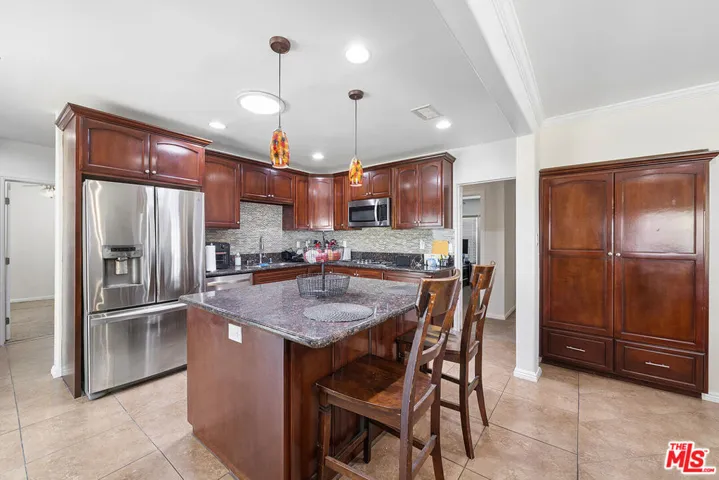 5254 Parkglen Avenue, Los Angeles, California 90043