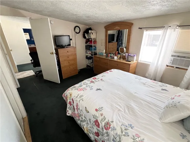 10001 Vine Street, Bloomington, California 92316