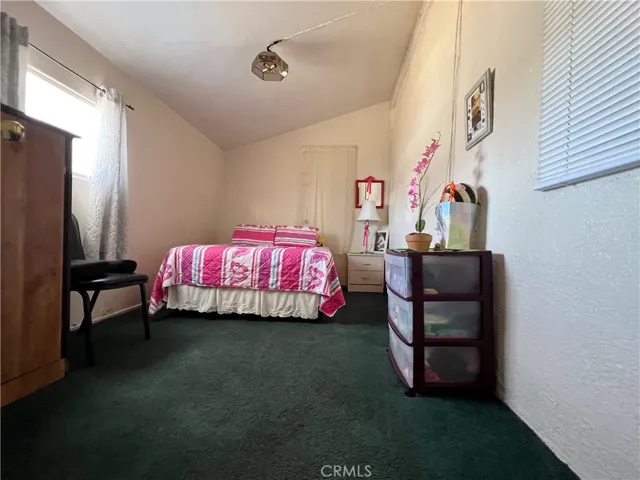 10001 Vine Street, Bloomington, California 92316