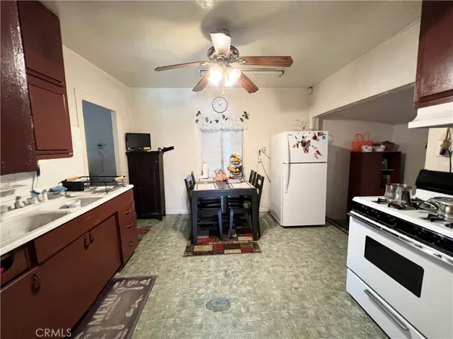 10001 Vine Street, Bloomington, California 92316