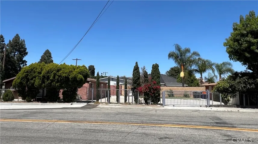 10001 Vine Street, Bloomington, California 92316