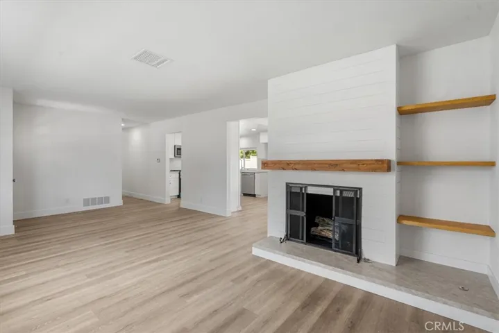 554 Dorena, Newbury Park, California 91320