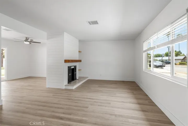 554 Dorena, Newbury Park, California 91320