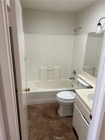 38 Breakers, Aliso Viejo, California 92656